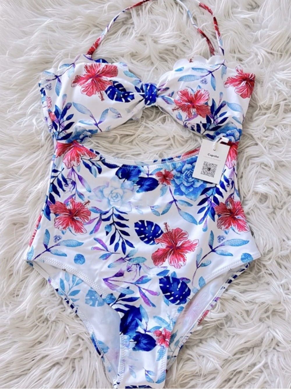 NWT Cupshe Scalloped Cut-Out Swimsuit